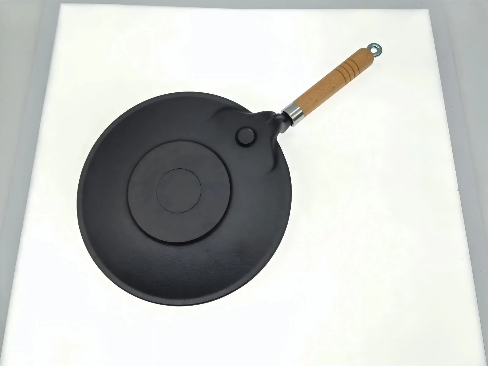 Cast Iron Concave  Bottom Skillet With Wooden Handle