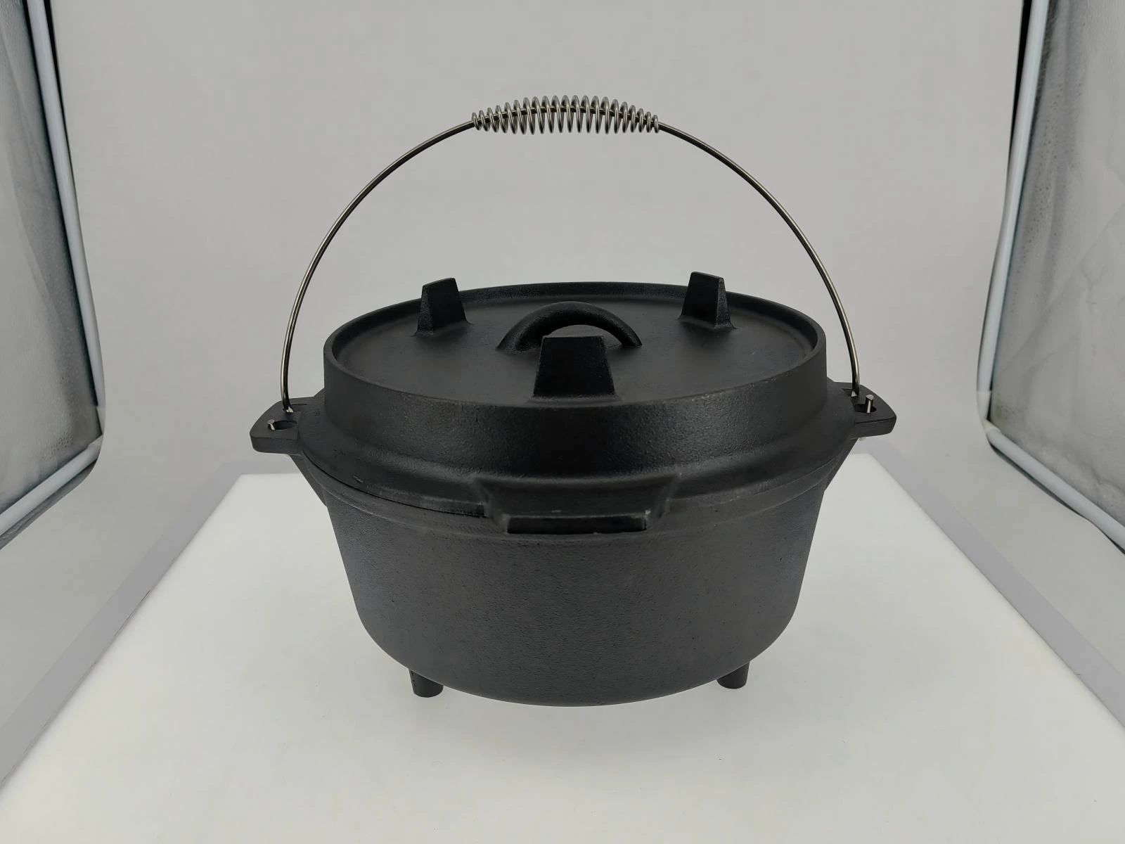 Cast iron camping dutch oven with duo lid/3legs ,preseasoned